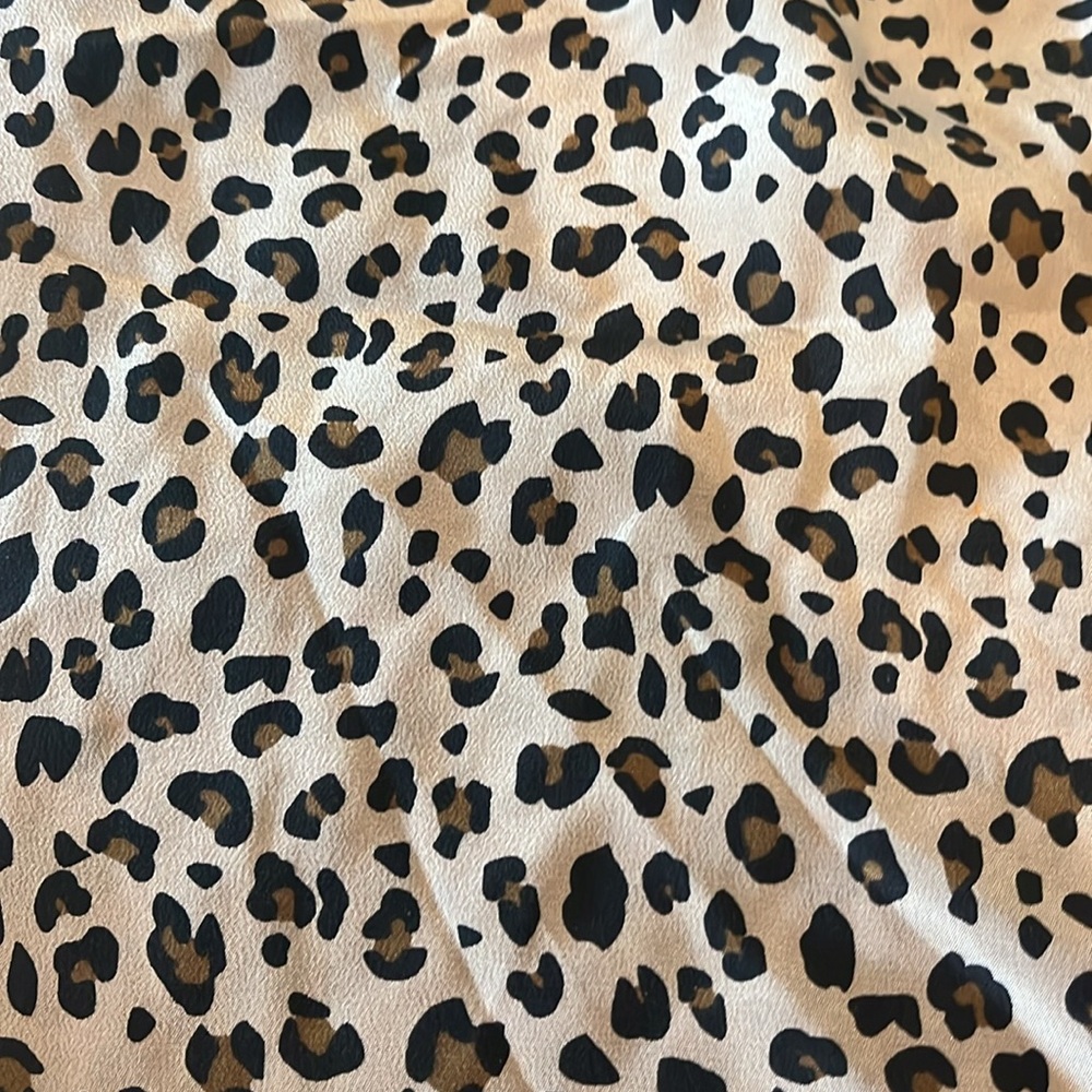 J Crew leopard top 100% silk - Picture 5 of 6
